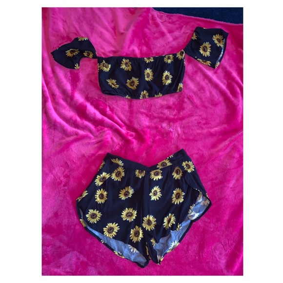 top and bottom - Picture 1 of 1